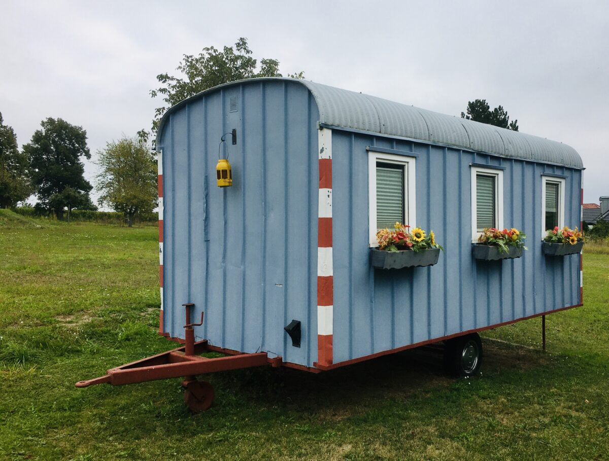 Kein Tiny House: der Bauwagen!
